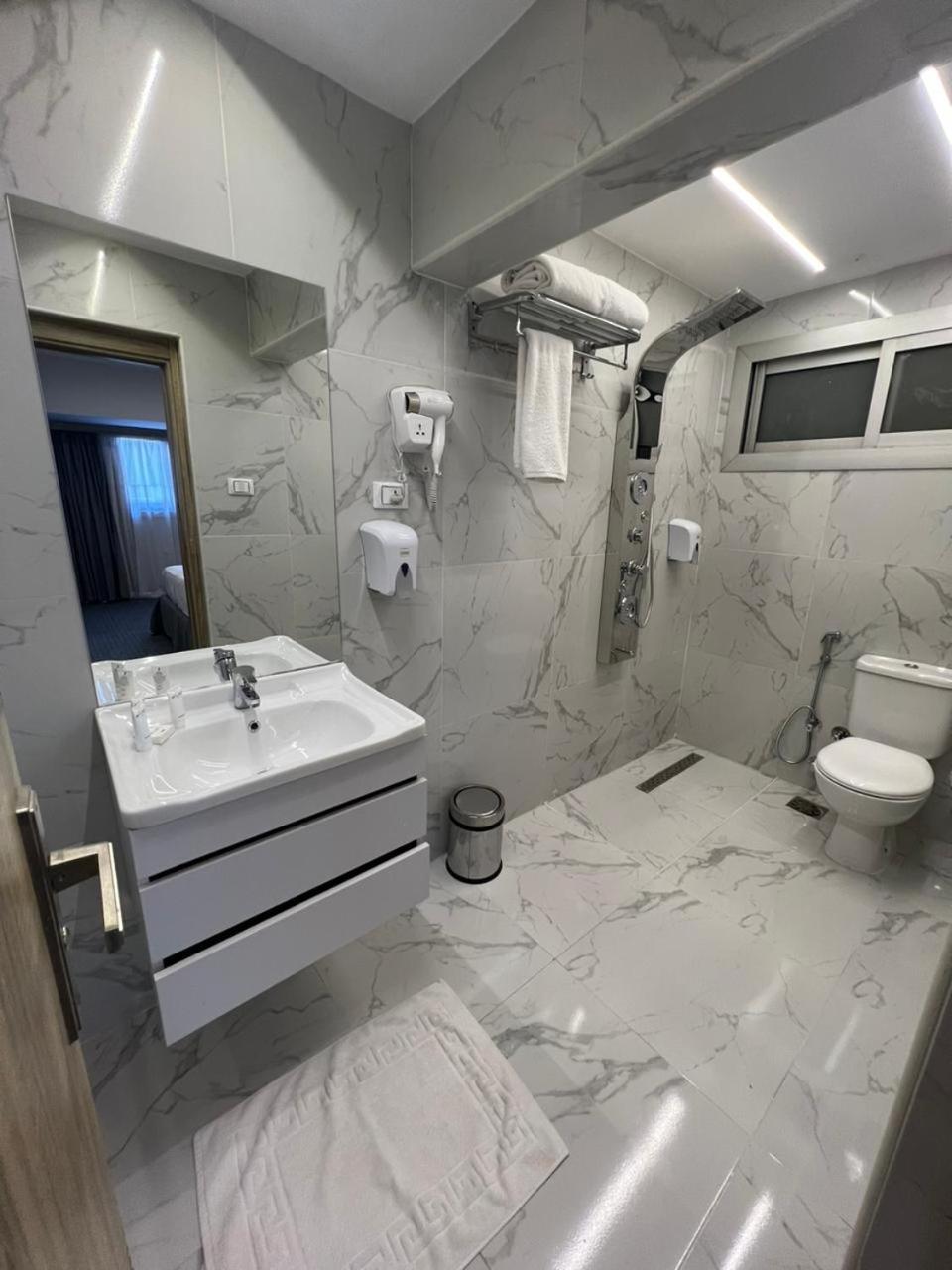 Atlas International Hotel 3*